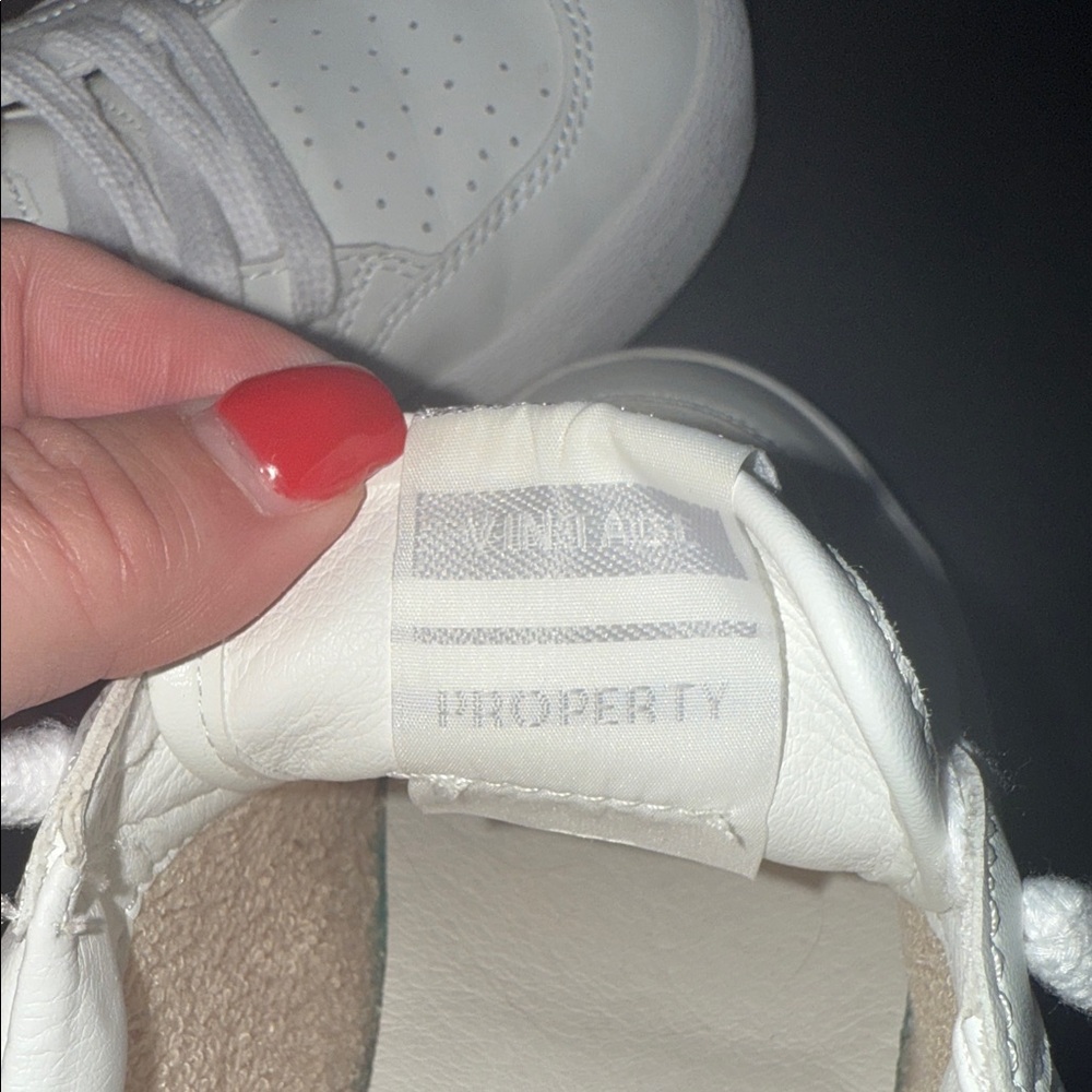 Vintage Havana Cream Leather Sneakers - Picture 6 of 9